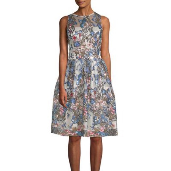 Alexia Admor Dresses & Skirts - 🥳HOLIDAY SEQUINED DRESS
